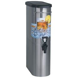 Restaurantware Cater Tek 5 Gallon Beverage Dispenser, 1 Insulated Drink  Dispenser - Built-In Handles, For Hot & Cold Drinks, Black Plastic Beverage